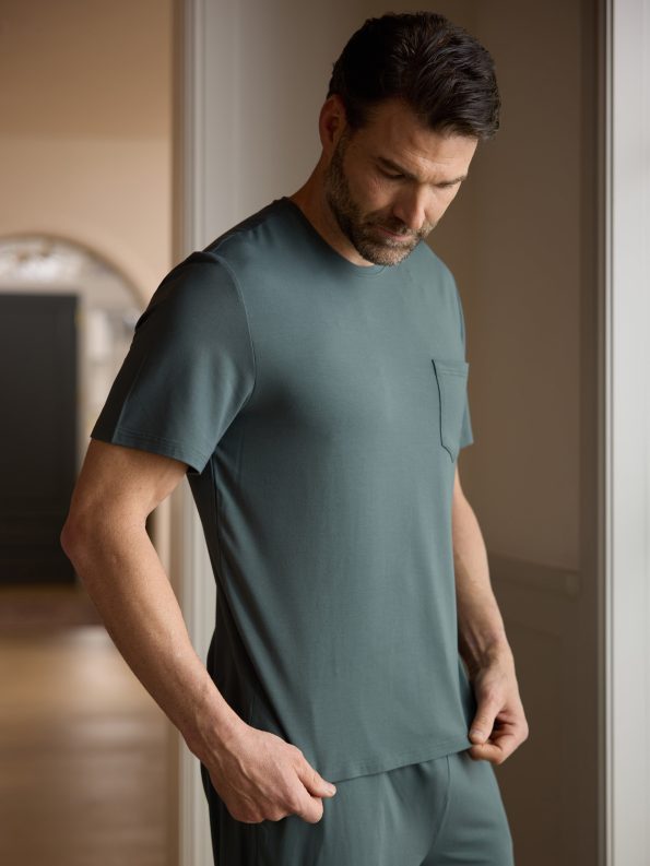 1_Storm_BambooStretchknitshortsleevetee_19beee59-8385-4882-a853-f40f3496a079
