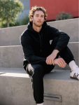 1_Ebony_Cityscapehoodie_da231ab0-8531-43e9-8365-b4e4a3efd3bf