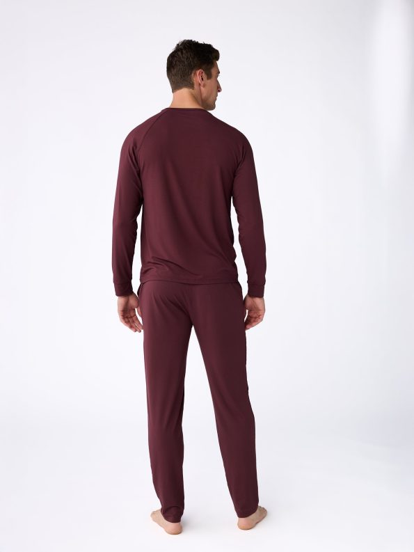 4_Burgundy_Bamboostretchknitlongsleeve_7311efda-fa22-4fab-b153-918ff4b444d8