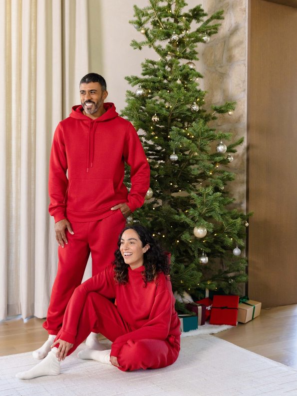 5_Crimson_CityScapehoodie_fc702d11-c7c8-457d-accc-a14ca3531866