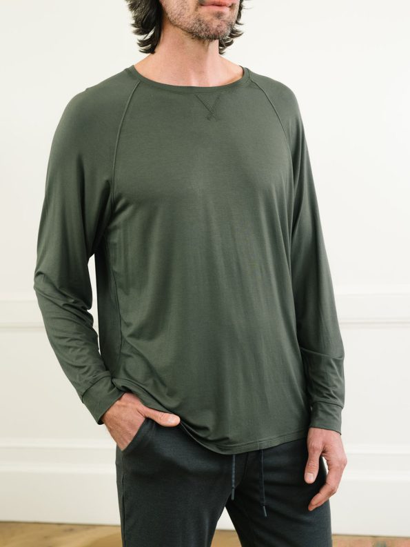 5_Olive_bamboolongsleeve_3d07f6bd-067d-45c4-bc86-48478c83085f