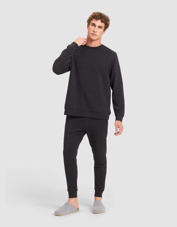 Mens_StretchTech_Crewneck_Jet_Black_4